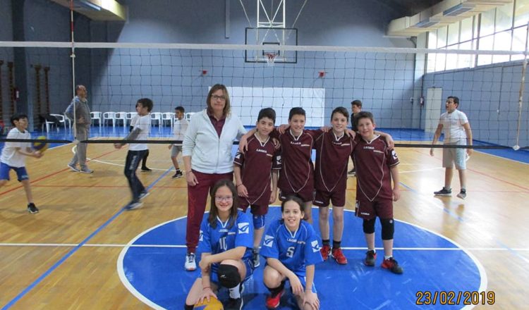 Εξαιρετικές εμφανίσεις των Ομάδων Πετοσφαίρισης Αγοριών και Κοριτσιών Δημοτικού στο Πρωτάθλημα ΑΣΙΣ