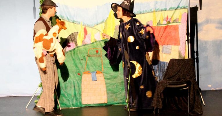 English Theatre Club: Παρουσίασης αγγλικής θεατρικής παράστασης στους μαθητές του Προνηπιαγωγείου και του Νηπιαγωγείου