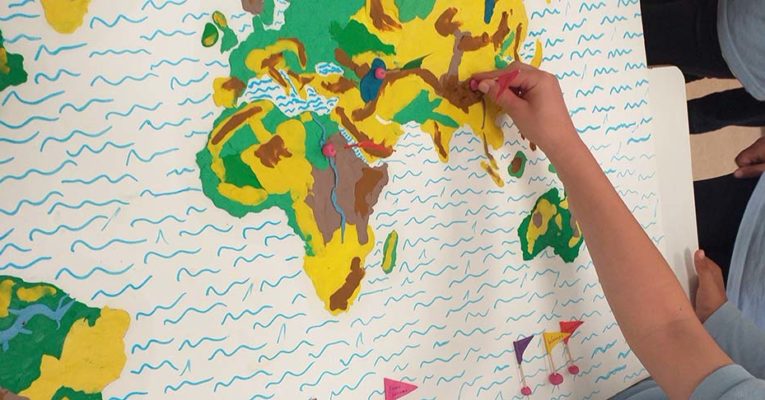 Οι μεγαλύτεροι γεωγραφικοί όροι της Γης …πάνω σε χάρτη από πλαστελίνη!