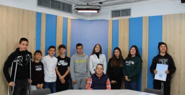 Οι μαθητές του Ομίλου Δημοσιογραφίας Γυμνασίου συναντούν την Παραολυμπιονίκη Δήμητρα Κοροκίδα στα επαγγελματικά στούντιο του Οργανισμού «Το Χαμόγελο του Παιδιού»