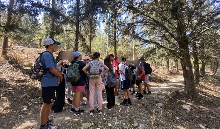 Οι μαθητές της α΄ και της β΄ Γυμνασίου σε περιβαλλοντική εξόρμηση στον Υμηττό