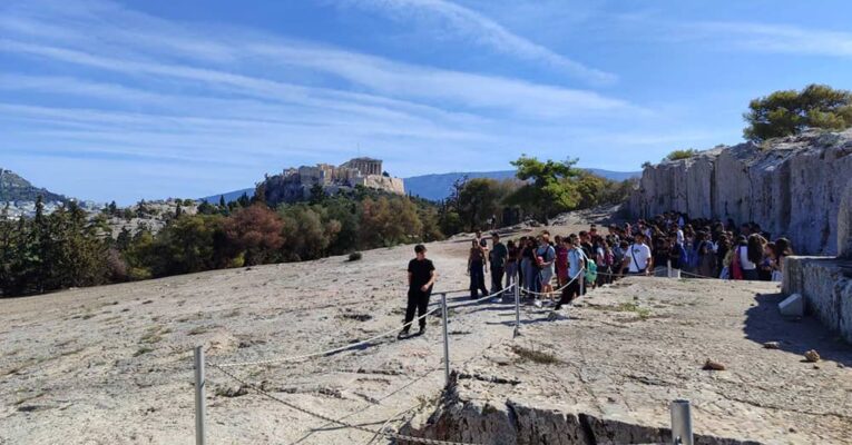 Οι μαθητές της β΄ Γυμνασίου «περπατούν στα χνάρια της ιστορίας