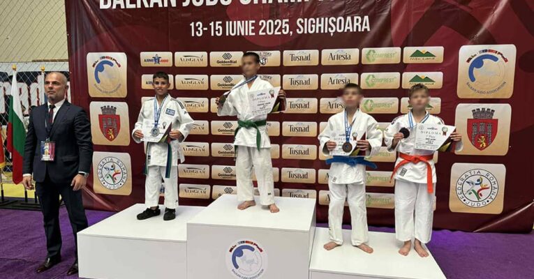 Δεύτερος Βαλκανιονίκης στο Judo ο μαθητής της ΣΤ’ Δημοτικού, Κωνσταντίνος Βουτσινάς
