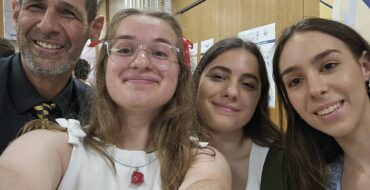 Βράβευση μαθητριών του Λυκείου από την Ελληνική Στατιστική Αρχή για την 5η θέση στον 8ο Πανελλήνιο Διαγωνισμό Στατιστικής