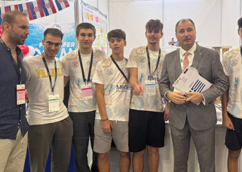 Αξιέπαινη και Δυναμική Παρουσία της Μαθητικής Ομάδας “Minders” της Εκπαιδευτικής Αναγέννησης στην Ολυμπιάδα Εκπαιδευτικής Ρομποτικής στη Σιγκαπούρη