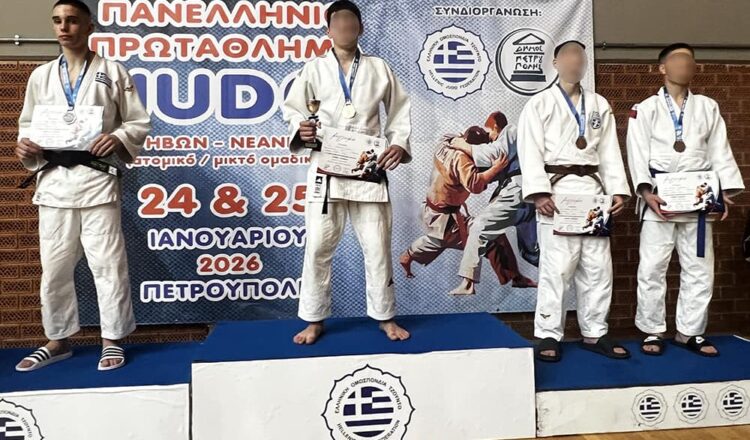 Ασημένιο μετάλλιο στο Πανελλήνιο Πρωτάθλημα Judo Εφήβων/Νεανίδων για τον μαθητή της Β΄ Λυκείου Πέτρο Ρότσο