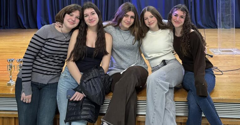 Θριαμβευτική η συμμετοχή των μαθητών της Εκπαιδευτικής Αναγέννησης στον Τελικό του Moraitis Debate Cup 2026