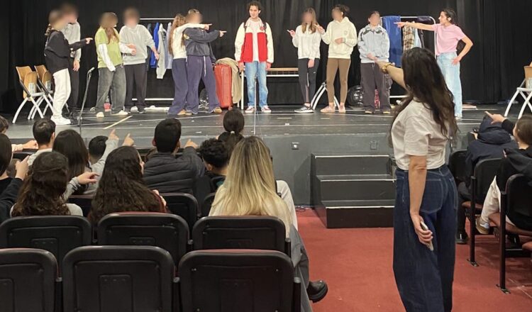 «Teen Talk»: Μια Δράση Ευαισθητοποίησης για τον Σχολικό Εκφοβισμό