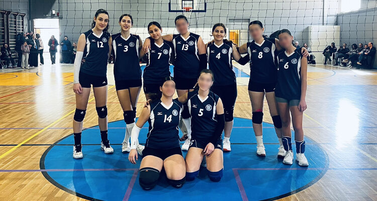 Δυναμική πρεμιέρα για την Ομάδα Βόλεϊ Κοριτσιών του Γυμνασίου μας στους ΑΣΙΣ