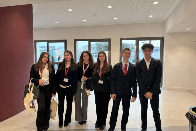 Μαθητές της Εκπαιδευτικής Αναγέννησης διαπρέπουν στο St. Catherine’s MUN
