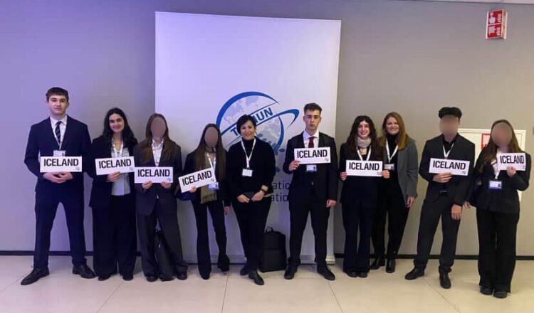 Δυναμική Παρουσία της Εκπαιδευτικής Αναγέννησης στο Παγκόσμιο Βήμα του THIMUN στη Χάγη