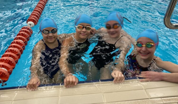 Χρυσό και Χάλκινο μετάλλιο για το Δημοτικό της Εκπαιδευτικής Αναγέννησης στους Αγώνες Κολύμβησης ΑΣΙΣ