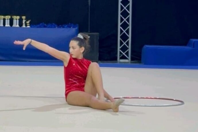 Σημαντική διεθνής διάκριση για τη μαθήτρια της ΣΤ΄ Δημοτικού Σόφη Δροσοπούλου στη ρυθμική γυμναστική