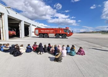 Εκπαιδευτική Εκδρομή του Νηπιαγωγείου μας στον Πυροσβεστικό Σταθμό του Αεροδρομίου