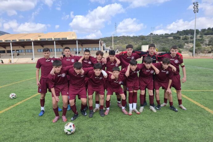 Ιστορική πρόκριση για την Oμάδα Ποδοσφαίρου του Γυμνασίου της Εκπαιδευτικής Αναγέννησης στα Ημιτελικά του Πρωταθλήματος ΑΣΙΣ Ποδοσφαίρου