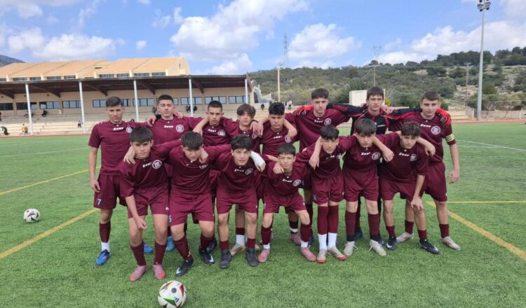 Ιστορική πρόκριση για την Oμάδα Ποδοσφαίρου του Γυμνασίου της Εκπαιδευτικής Αναγέννησης στα Ημιτελικά του Πρωταθλήματος ΑΣΙΣ Ποδοσφαίρου