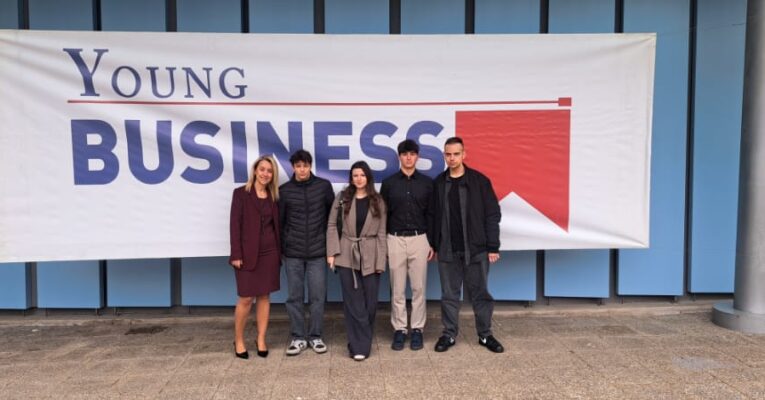 Στον Τελικό του Young Business Talents η ομάδα του Λυκείου της Εκπαιδευτικής Αναγέννησης