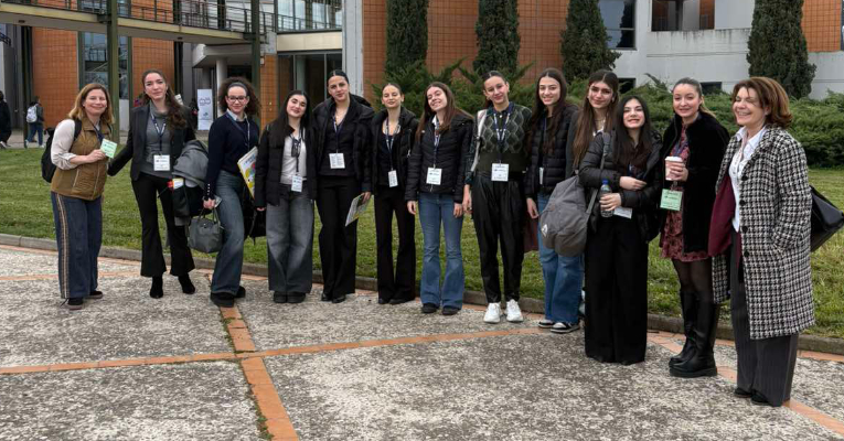 Εξαιρετικές επιτυχίες για την ομάδα Ελληνικής Ρητορικής Γυμνασίου – Λυκείου στους Πανελλήνιους Αγώνες Ελληνικής Ρητορικής Τέχνης