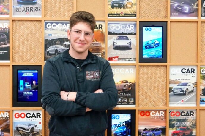 Νικόλαος Κορακιανίτης: Ο 17χρονος μαθητής που αναπτύσσει AI εργαλείο για την επιλογή αυτοκινήτου