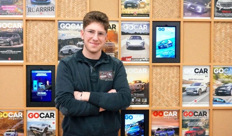 Νικόλαος Κορακιανίτης: Ο 17χρονος μαθητής που αναπτύσσει AI εργαλείο για την επιλογή αυτοκινήτου