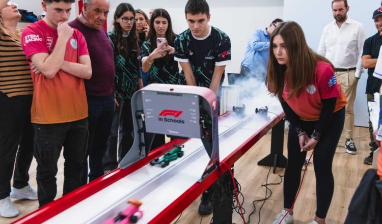 Στους Παγκόσμιους Τελικούς STEM Racing 2026 η ομάδα της Εκπαιδευτικής Αναγέννησης